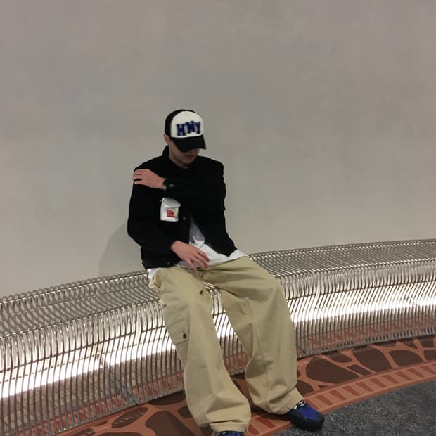 아크네스튜디오 화이트 페이던트 스몰 솔더백