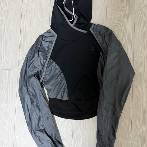 Ojos 오호스 투웨이 후드 볼레로