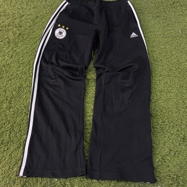 아디다스 독일 블랙 트레이닝바지 30~33인치