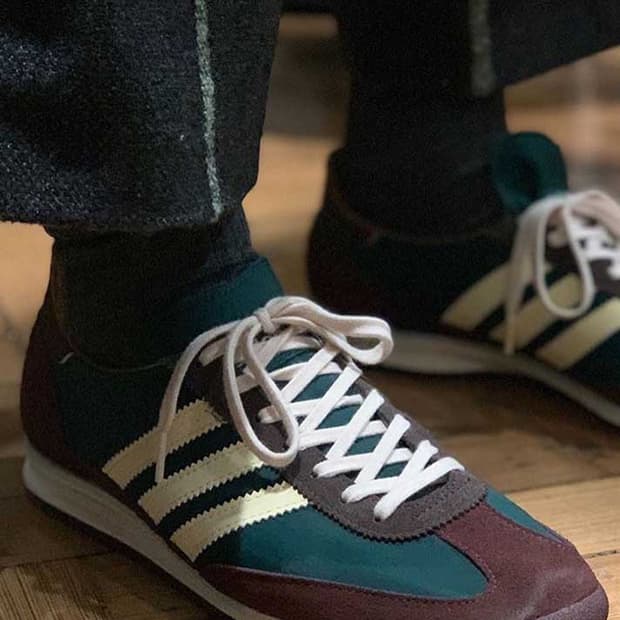 웨일즈보너 스니커즈 