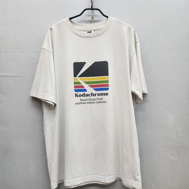 코닥 빅로고 그래픽 반팔티 XL(XL)