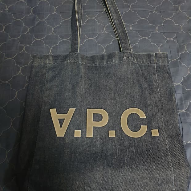 A.P.C 아페쎄 데님 에코백 인디고