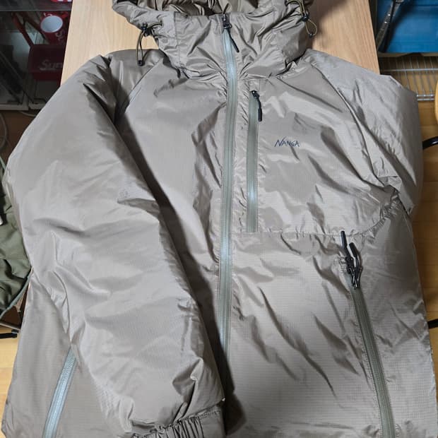 난가 NANGA 오로라패딩 코요테색상 L 