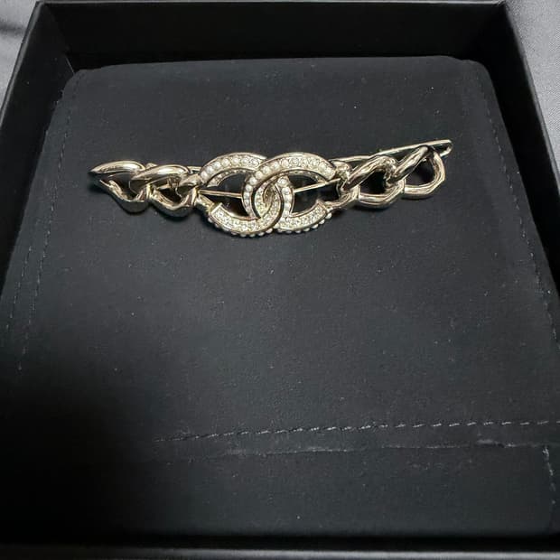 정품 샤넬헤어핀 바레트