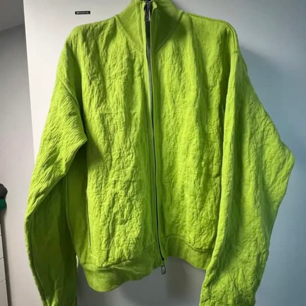 보테가베네타 집업