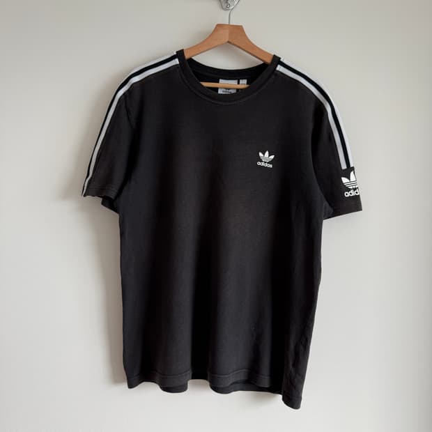 아디다스(adidas) 파이어버드 반팔 티셔츠
