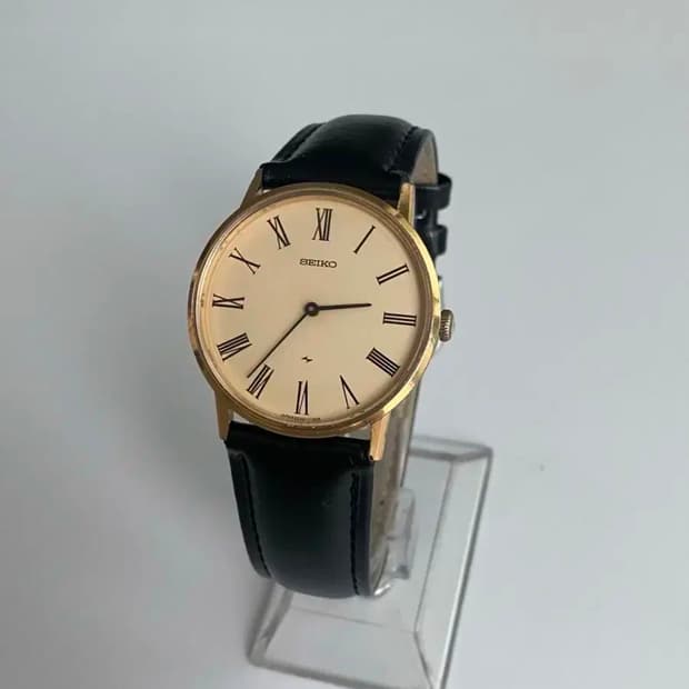 Seiko 세이코 샤리오 골드 쿼츠