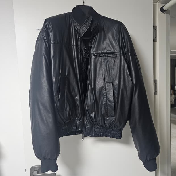 세컨드모놀로그 봄버 패딩 자켓 M