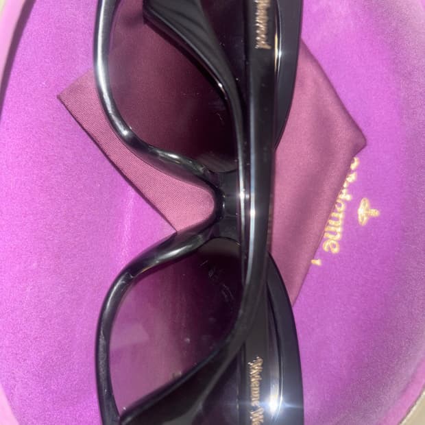 비비안웨스트우드 선글라스