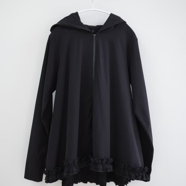 Frill black windbreaker