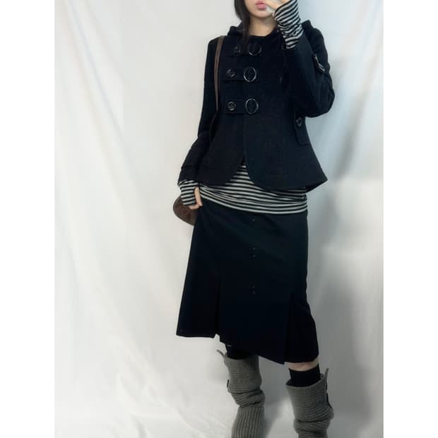 프론트 버튼 울 스커트