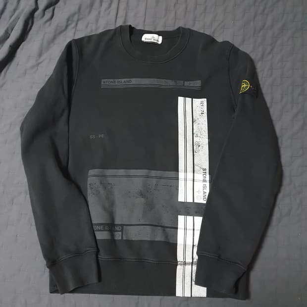 스톤아일랜드 맨투맨