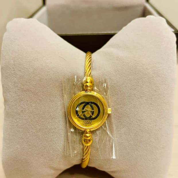 새제품 구찌 시계GUCCI #2047L 골드 바겔 /정품 미착용 