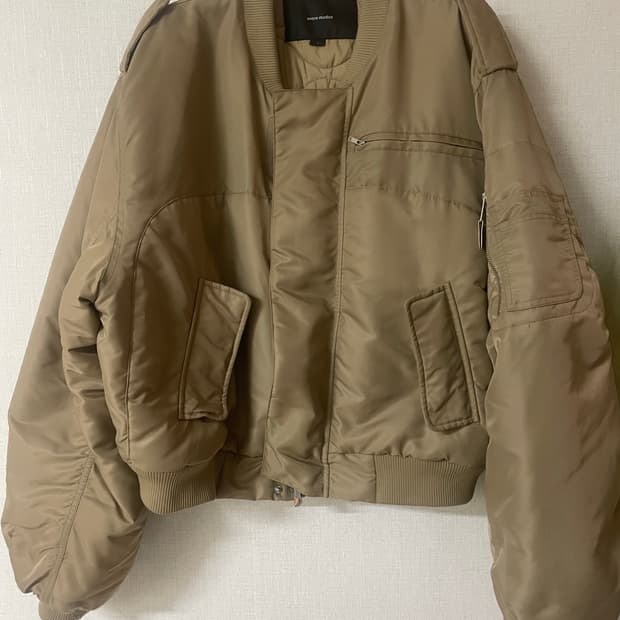 엔타이어스튜디오 a2 봄버 L