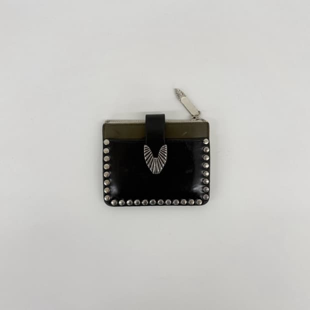 토가 풀라 웨스턴 멀티컬러 스터드 지갑