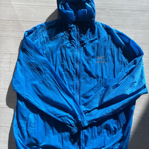 아크테릭스 바람막이 팝니다!