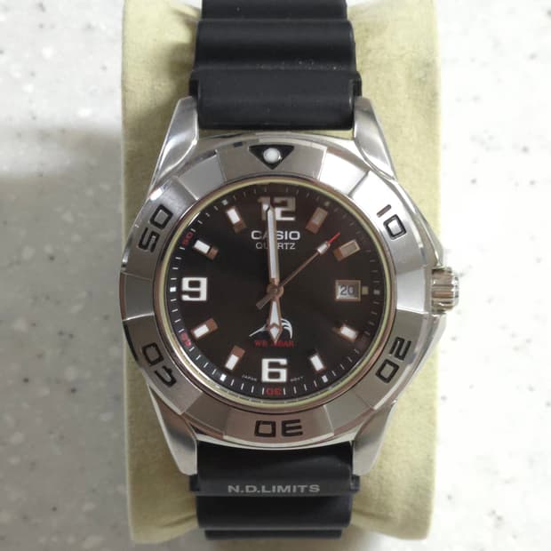 빈티지 카시오 MDV-100D 은새치 밀리터리/군용/툴워치/세이코/시티즌