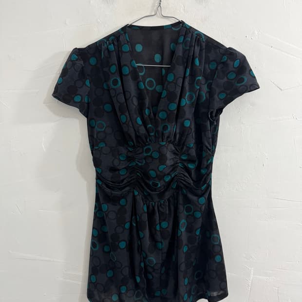 pattern shirring blouse