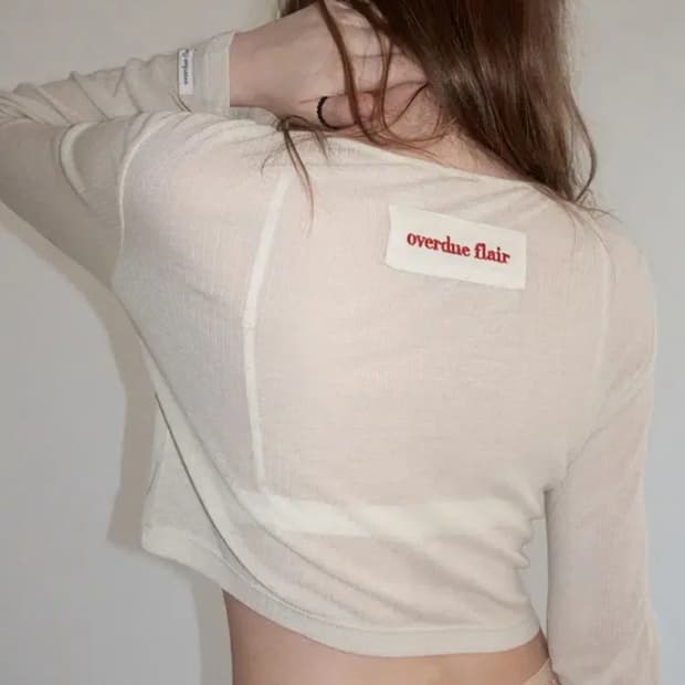 오버듀플레어 소프트 미니 가디건