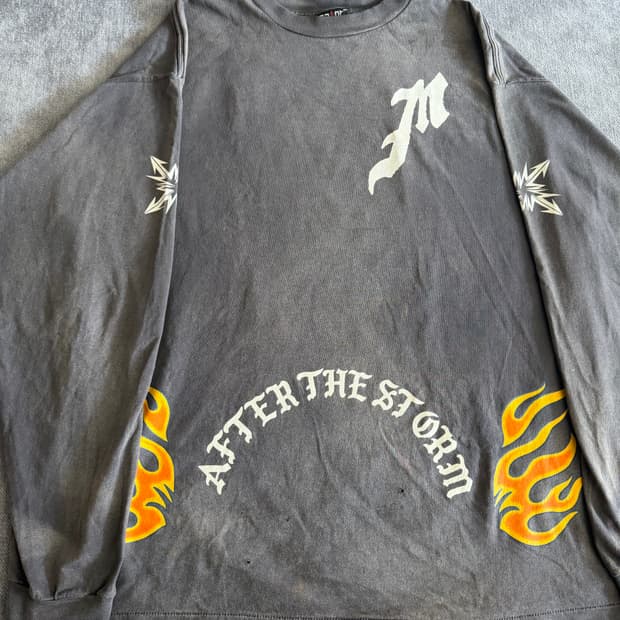 세인트미카엘 롱슬리브 티셔츠 블랙