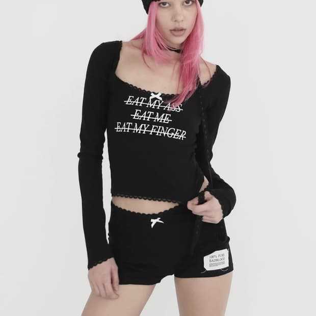 배드블러드 Eat Me 롱슬리브 티셔츠 블랙