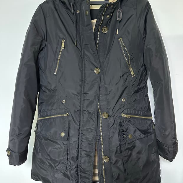 버버리 블랙 후드 패딩 점퍼