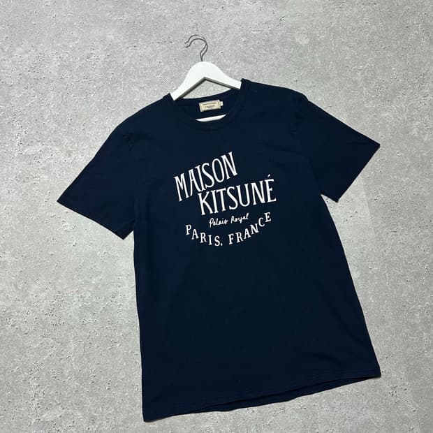 메종키츠네 팔레 로얄 네이비 반팔티