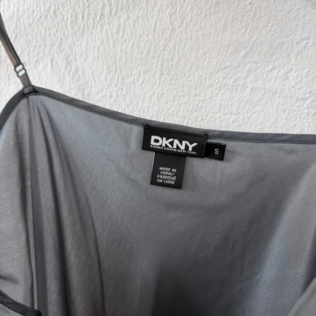 Dkny 실크 슬리브리스