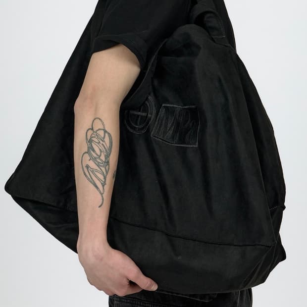 플라스틱 프로덕트 MPa SUEDE BIG BAG (BLACK)