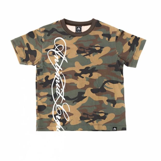 Antimid script logo tee