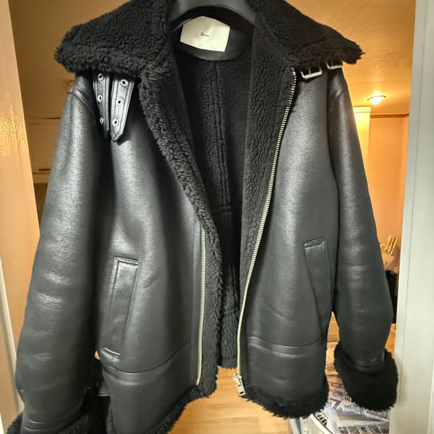 던스트남자 무스탕(M 사이즈) 판매합니다.