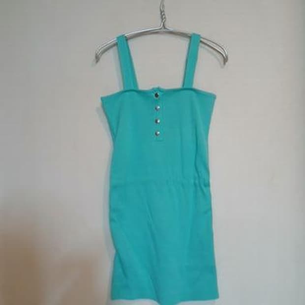 새상품 민소매 끈나시 니트 미니 원피스 섹시 드레스 버튼 홀복 클럽룩