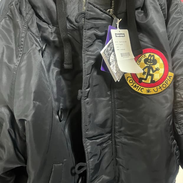 (급처 새상품)팀 코믹스 점퍼 L사이즈