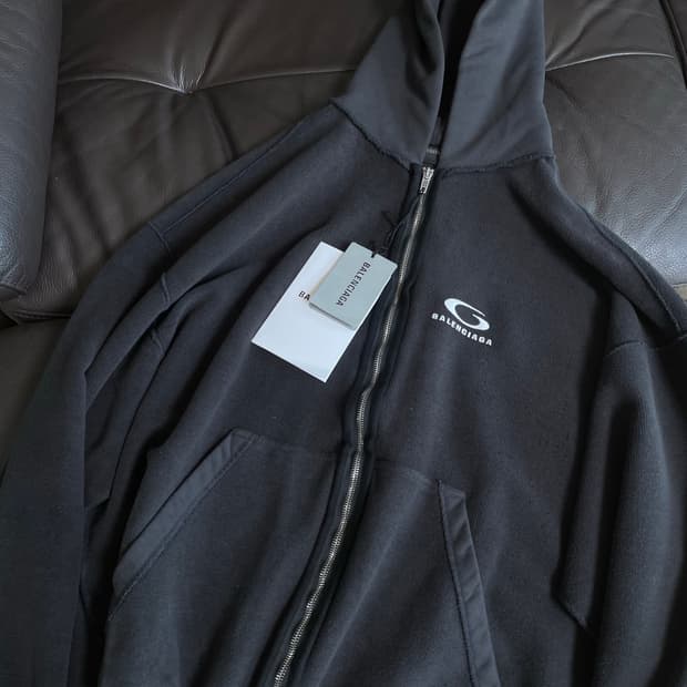 발렌시아가 인사이드아웃 후드집업 L