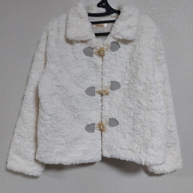 양털 누빔 떡볶이 퍼 자켓