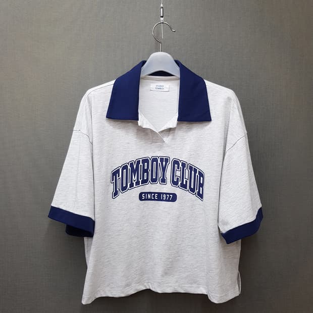 스튜디오톰보이 2023 카라 반팔 크롭 티셔츠  Free사이즈