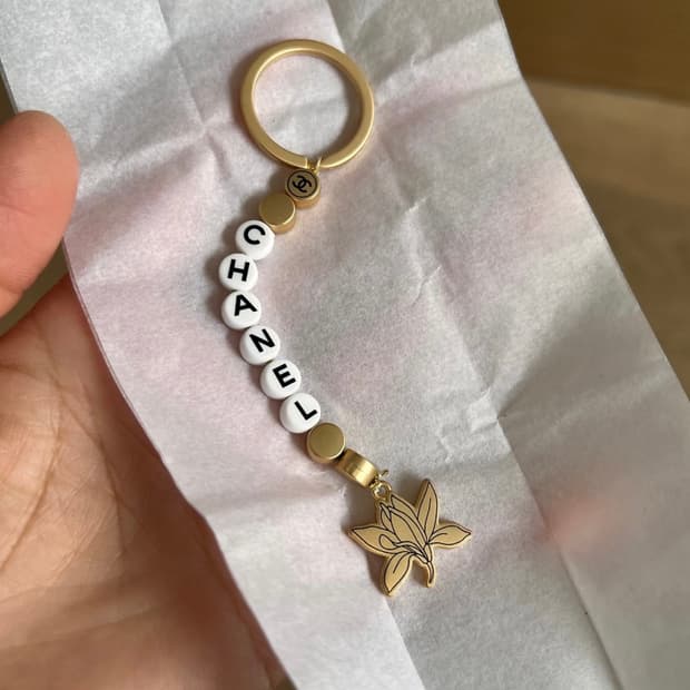 샤넬 뷰티 수블리마지 키링