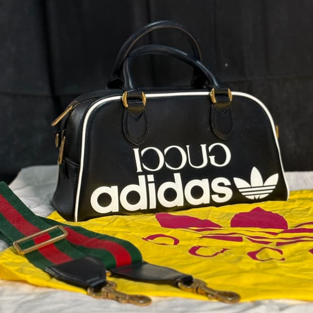 adidas x Gucci 미니 더플 백 702397 U3ZCT