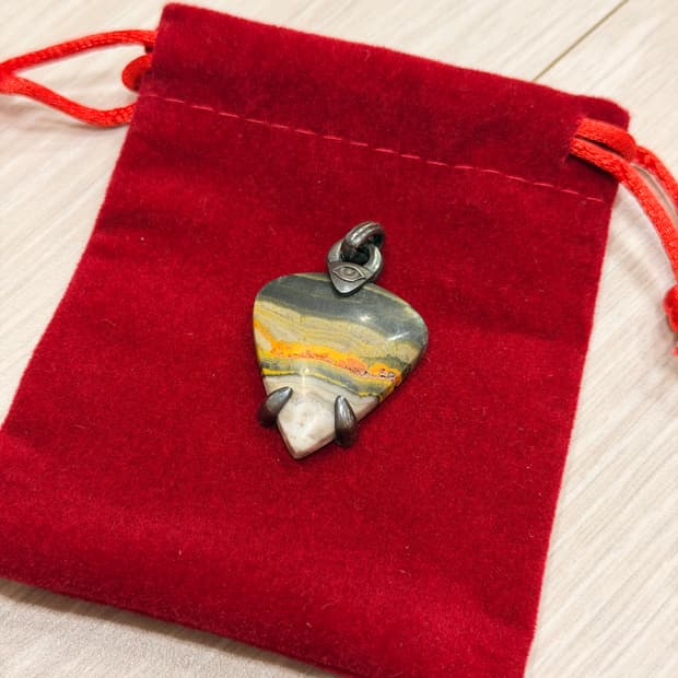킹크로치 STONE PICK PENDANT