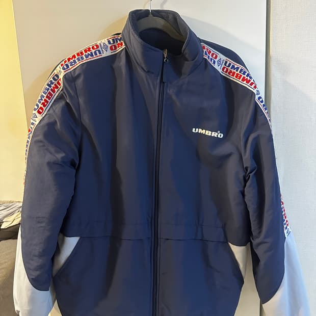 엄브로 리버시블 플리스 바람막이 XL