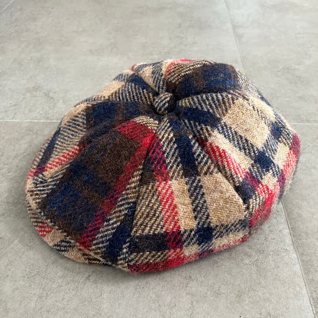 베이프 울 체크 뉴스보이캡