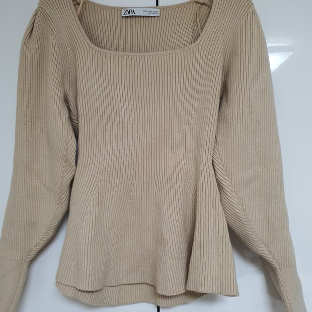 zara 자라 스퀘어넥 니트 s 새상품