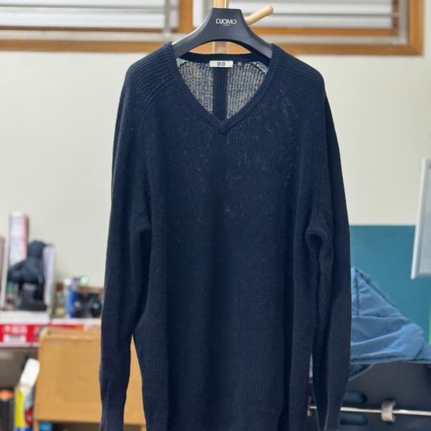 유니클로 U V넥 스웨터 XXL