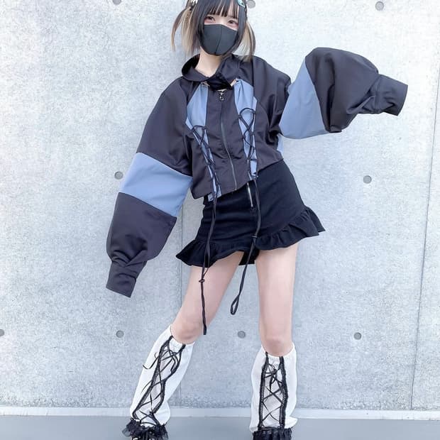 시마무라 누타 착용 서브컬쳐 아노깔 크롭 후드 하이넥 자켓