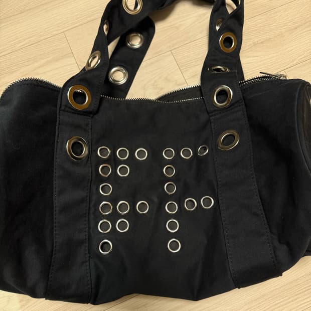 팬시클럽 아일렛 더플백 숄더백