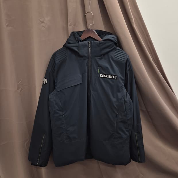 데상트 F0360 다운 패딩 105