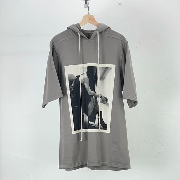 릭 오웬스 다크 쉐도우 19aw 다크 베이지 프론트 프린트 숏 드로즈 후