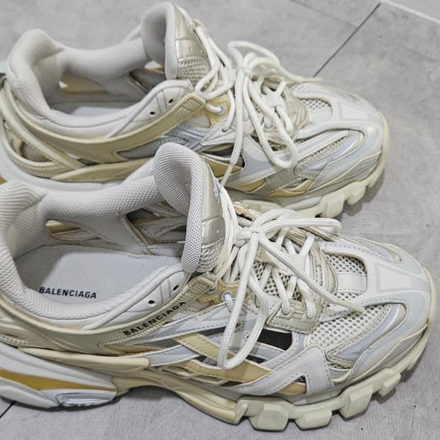 발렌시아가 트랙2 39사이즈