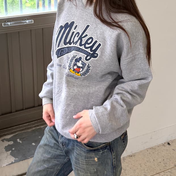 디즈니 미키마우스 맨투맨 그레이