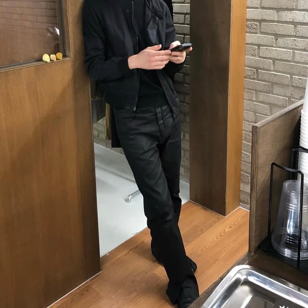 가브리엘라 콜 가먼츠 샵아모멘토 코팅팬치